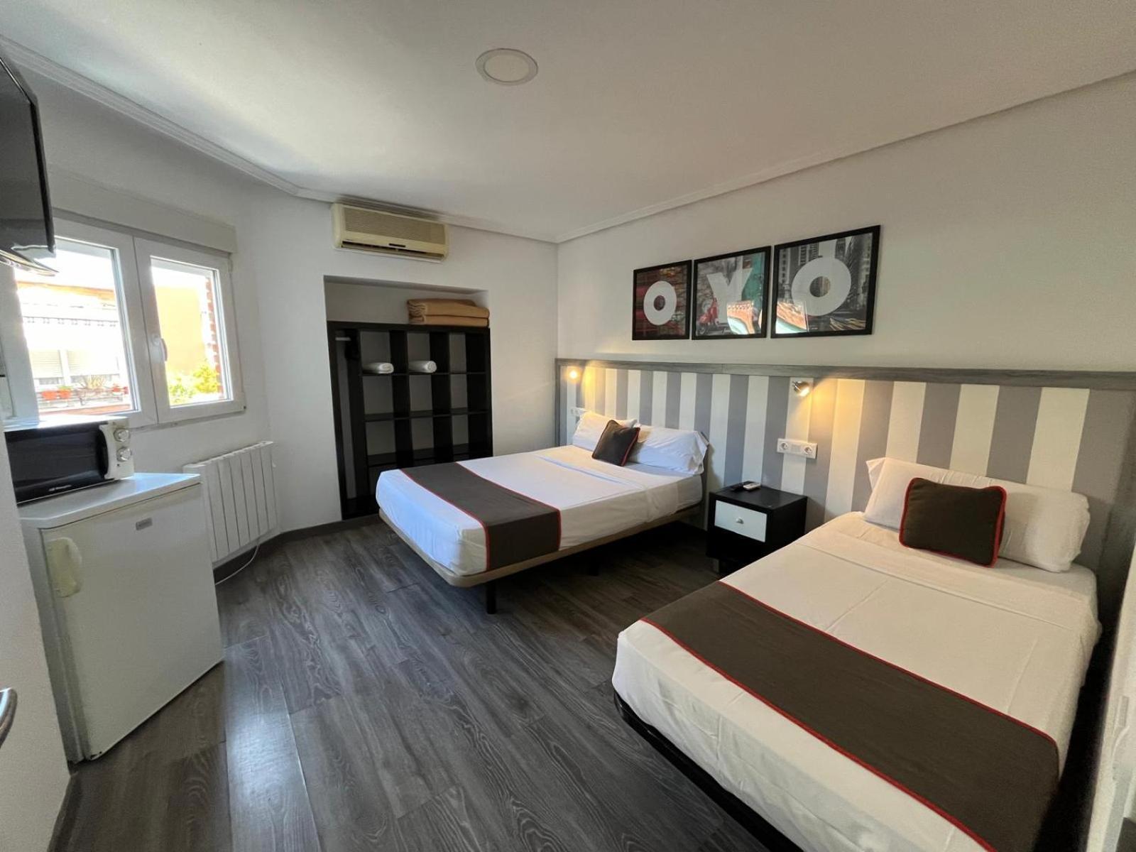 Hotel Hello Feria Madryt Zewnętrze zdjęcie