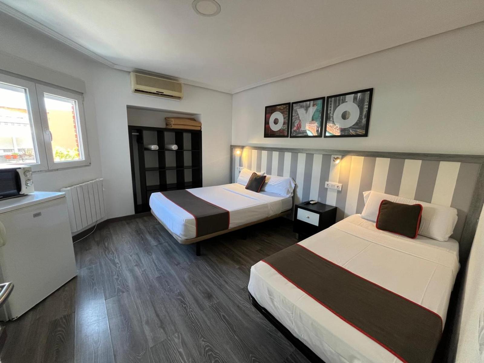 Hotel Hello Feria Madryt Zewnętrze zdjęcie